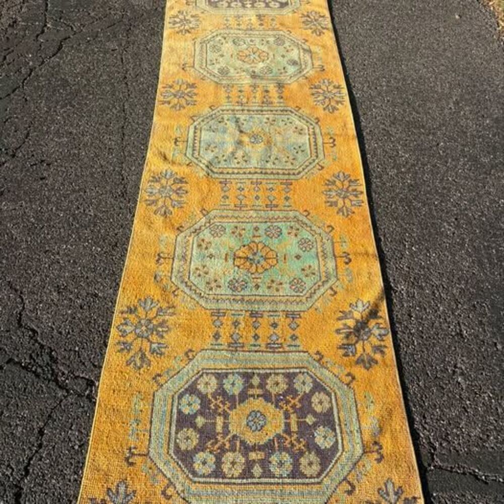 Vintage Turkish Runner Rug – 2’10” × 10’